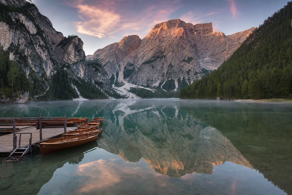 Visiter le lac de Braies dans les Dolomites